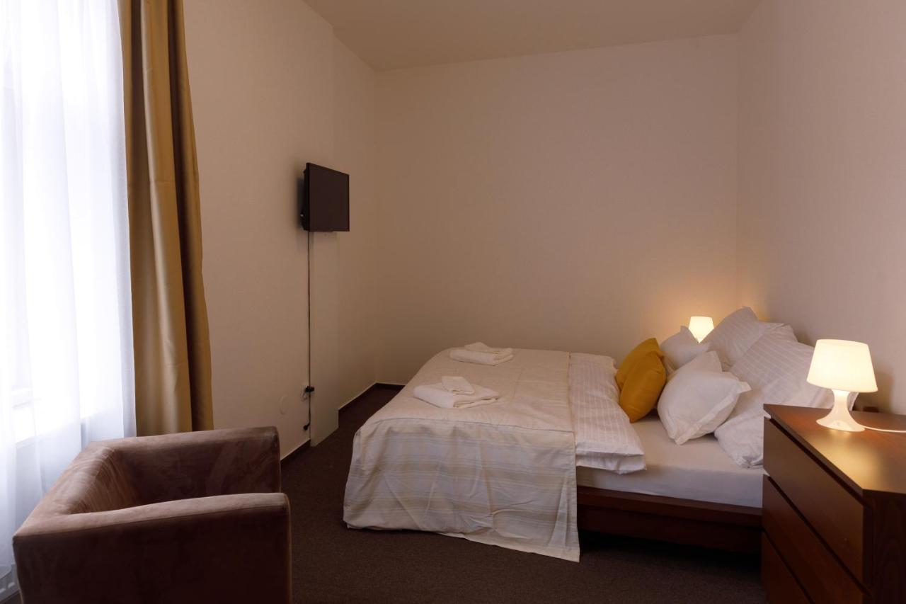 Litvan Sunset Apartments Ceske Budejovice Exterior photo