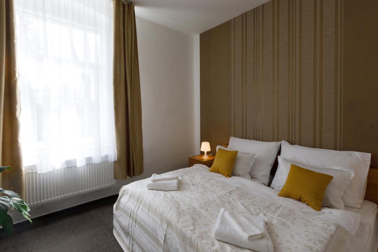 Litvan Sunset Apartments Ceske Budejovice Exterior photo
